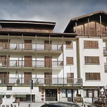 A Fronte Piste Sestriere